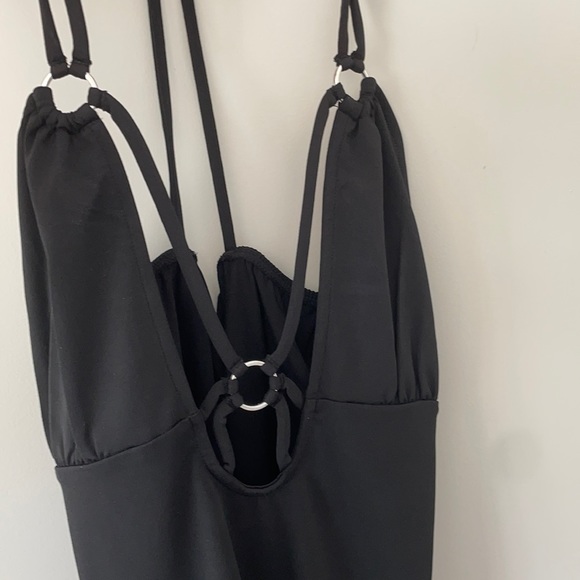 Black Venus Top - Picture 7 of 9